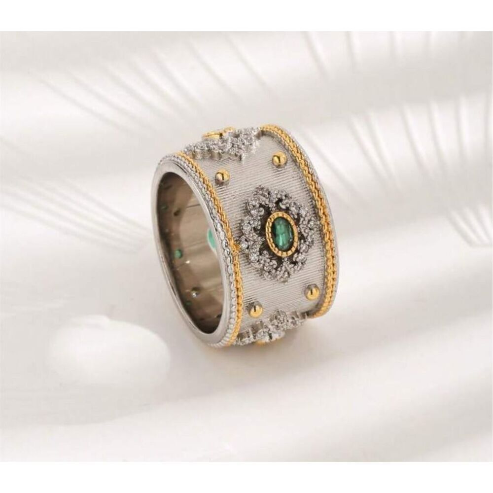 Modern Ring 